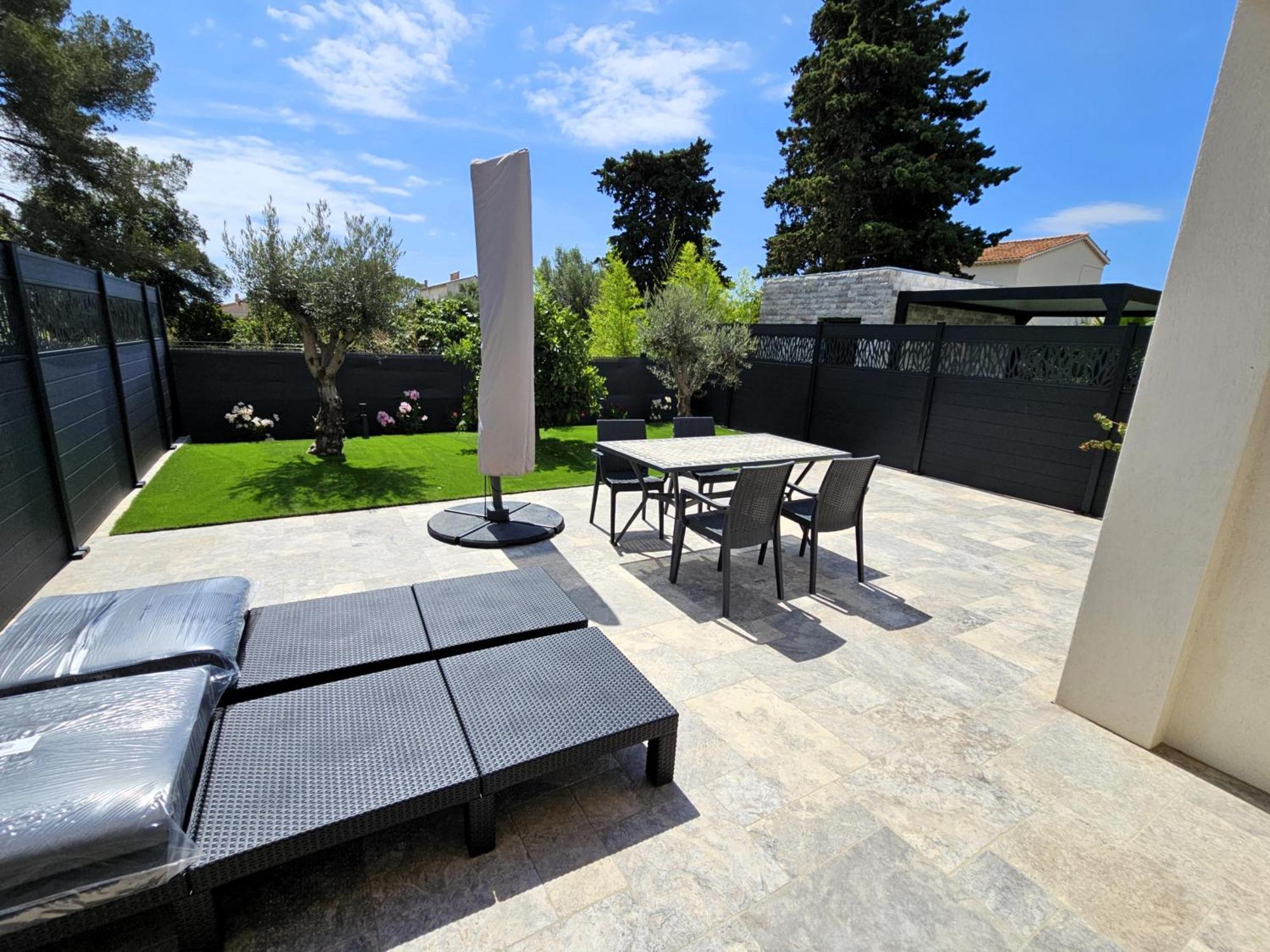 Etoile Du Berger Saint Aygulf 3 Villas Et 4 Appartements Jardin Individuel Et Piscine Chauffee En Saison - La Mer Et Les Plages 450 M エクステリア 写真
